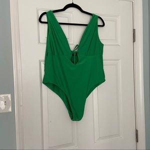 PrettyLittleThing plus size Swimsuit